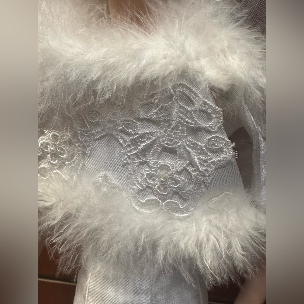 White Bridal Doll with Veil and Lace - Picture 10 of 13